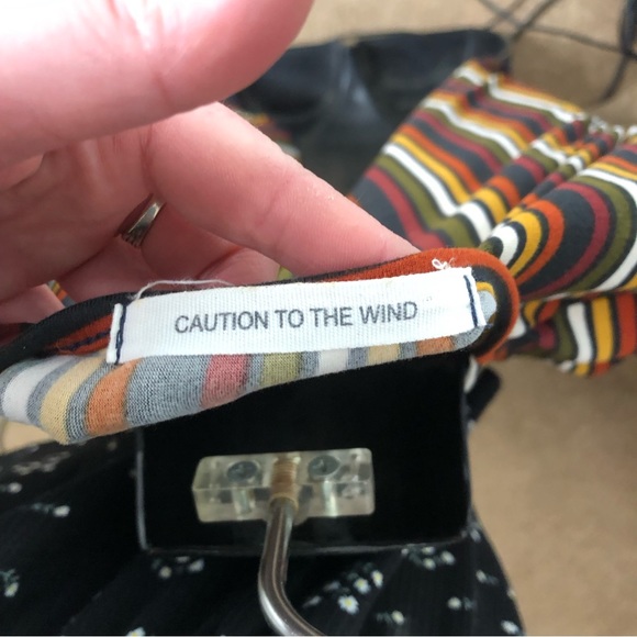 Caution to the wind striped rainbow retro t shirt ruffle bottom - Picture 2 of 3